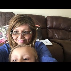 Meet your Posher, Sara